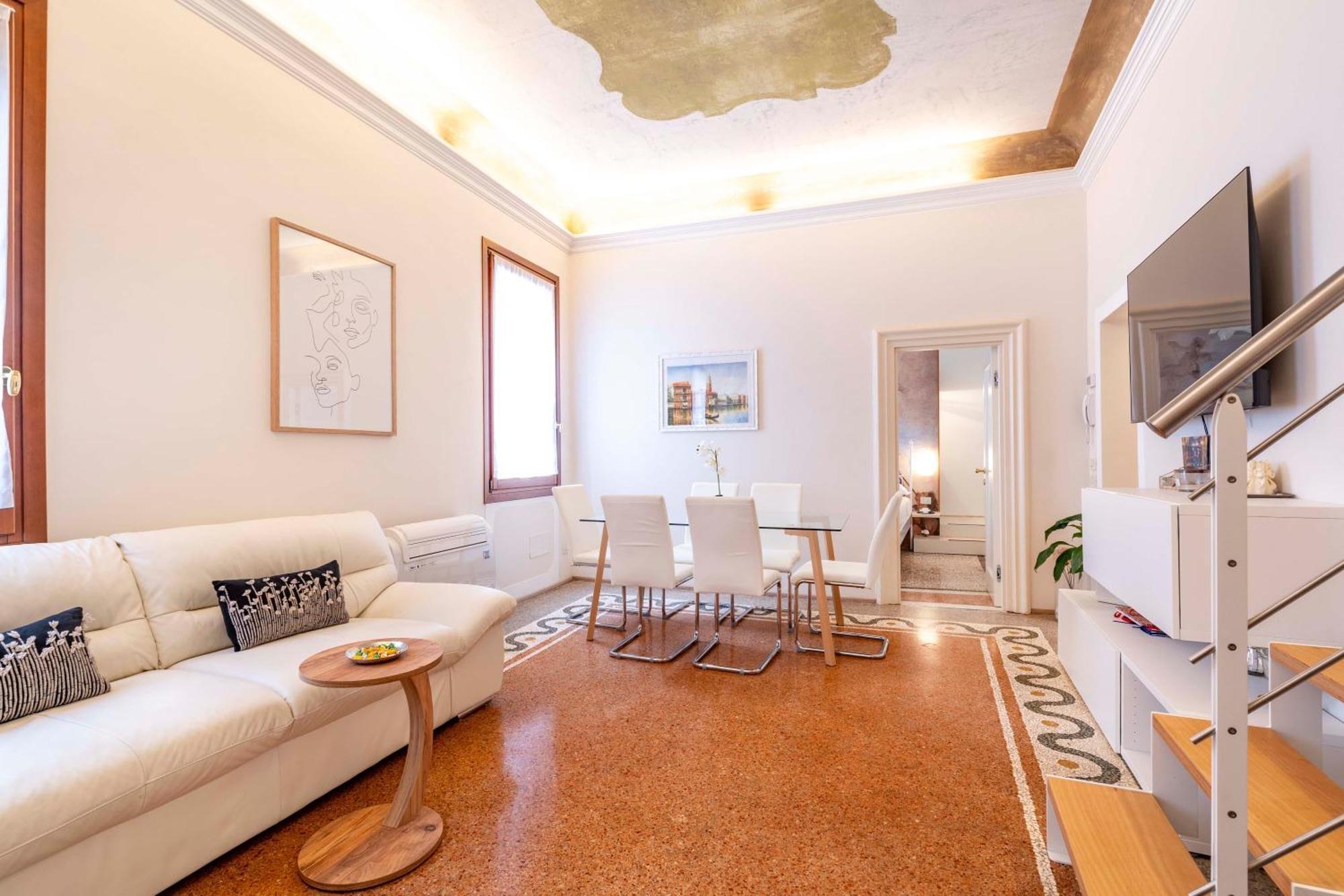 Ca' Pestrin Suite House - San Marco Square Venice Luaran gambar
