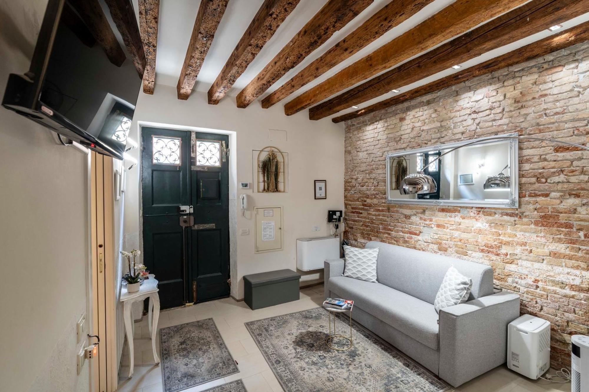 Ca' Pestrin Suite House - San Marco Square Venice Luaran gambar