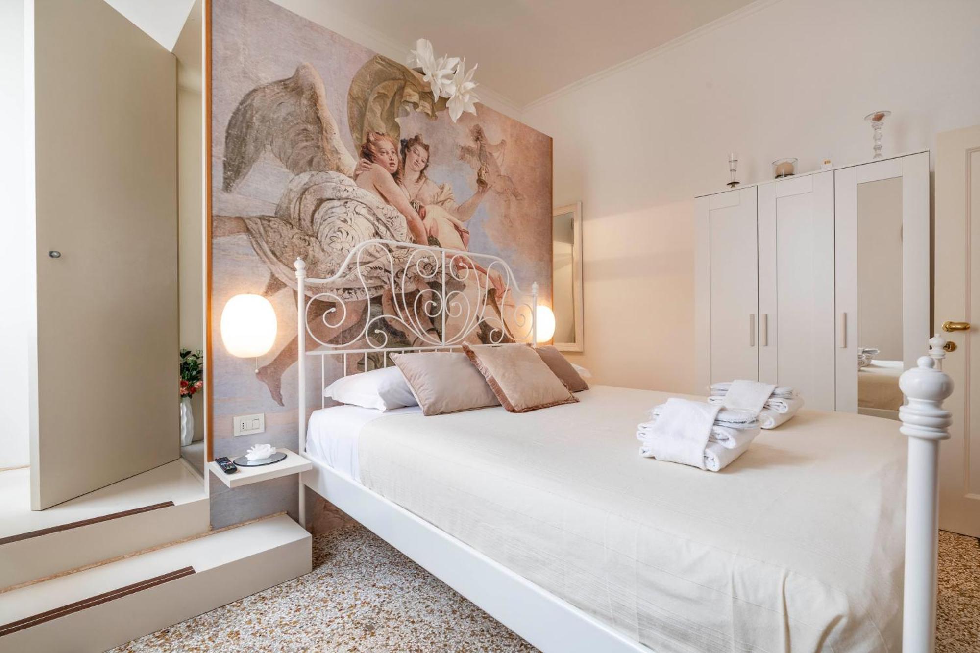 Ca' Pestrin Suite House - San Marco Square Venice Luaran gambar