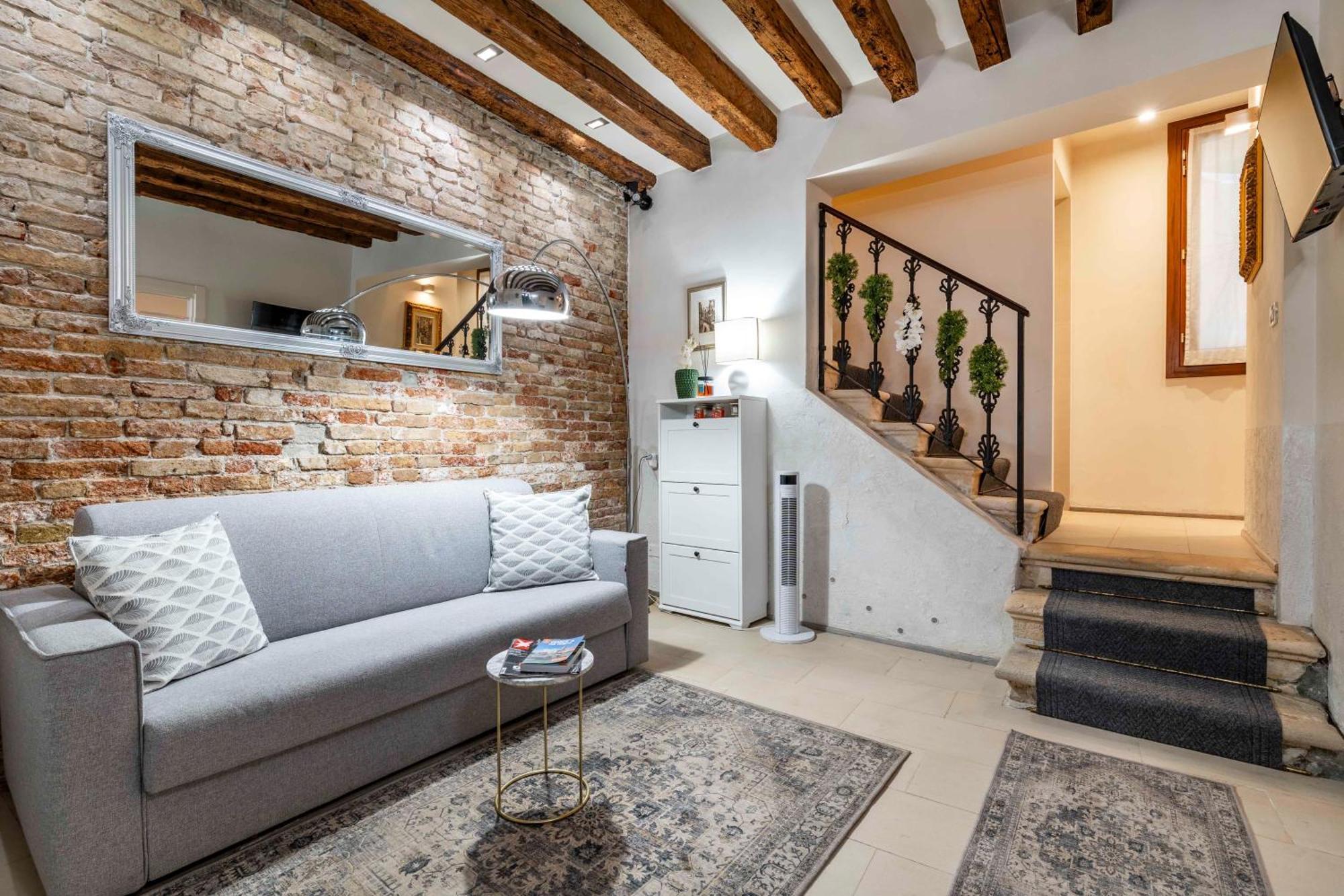Ca' Pestrin Suite House - San Marco Square Venice Luaran gambar